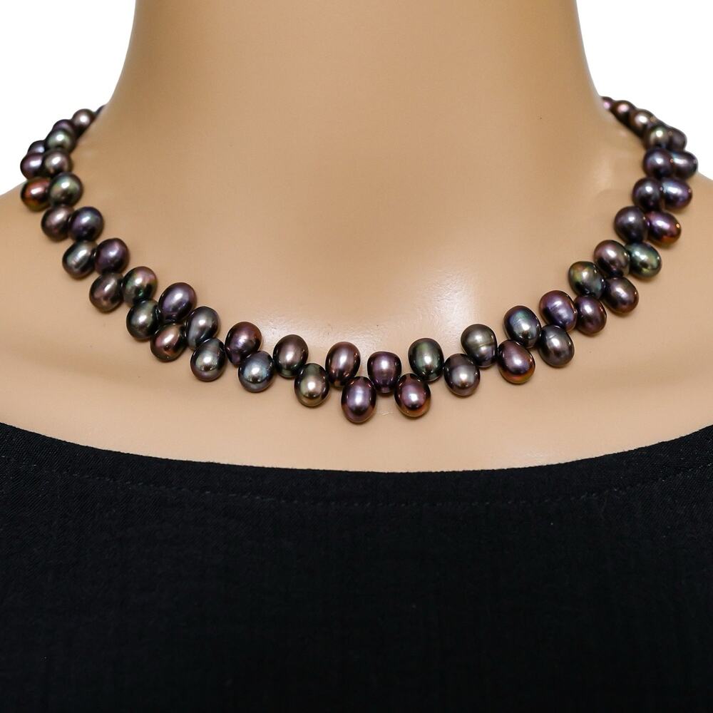 Black Peacock Freshwater Pearl 16” Choker Vintage High Quality Oil Slick Luster
